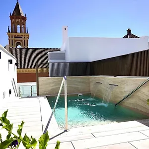 Amadeus 4*, Sevilla Spanien